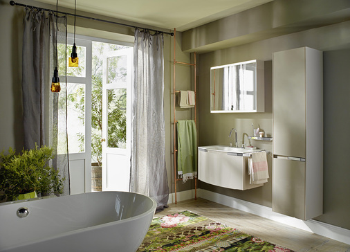 <p>
</p>

<p>
Mode und Lifestyle halten zunehmend Einzug ins Badezimmer. 
</p> - © Burgbad

