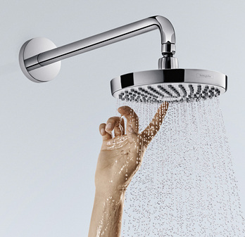 <p>
</p>

<p>
Drehen und hebeln ist out – an Waschtisch und Dusche wird heute gedrückt. 
</p> - © Hansgrohe

