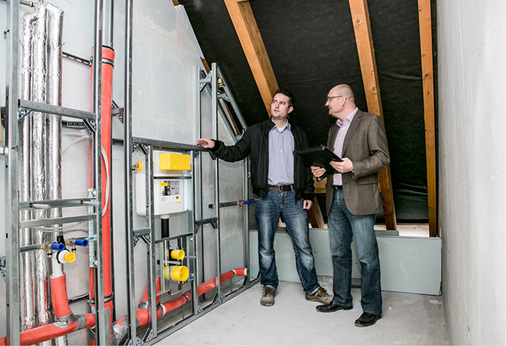 
Sämtliche Sanitäranlagen in dem Gebäudekomplex in Botnang wurden aus dem Viega-Vorwandsystem Steptec mit den zugehörigen WC- und Waschtischelementen aufgebaut.
