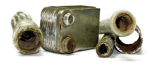 
Ohne Aufbereitung des Heizungswassers kann es zu erheblichen Problemen und Schäden kommen. Die Fahrweise muss jedoch praxisgerecht sein. 
