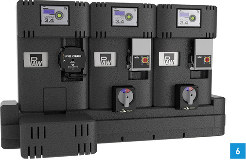 
Das System Heatbloc MC von PAW mit Wilo- und Grundfos-Pumpe in DN 25 mit optionalem Kommunikationsset auf dem Verteiler.
