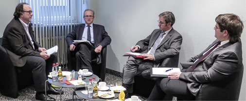 <p>
Im Gespräch (v. l.): SBZ-Herausgeber Dirk Schlattmann, Dr. Hans-Balthas Klein, Wolfgang Becker (neuer Hauptgeschäftsführer des FVSHK Baden-Württemberg) und Dennis Jäger (SBZ-Chefredakteur). 
</p>