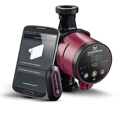 <p>
Die Alpha3 mit Reader und Smartphone mit der Software Grundfos Go Balance.
</p>