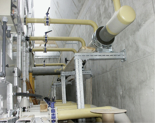 
Bei der Befestigung der Kälterohrleitungen im 42. Obergeschoss kamen Kältegleitschlitten von Mefa zum Einsatz.
