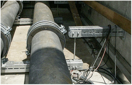 
Mit den Centum-Wandkonsolen und Profilen konnten die Rohre und Anbauteile stabilund stufenlos befestigt werden.
