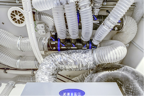 
Detailansicht der Luftverteilung im Technikraum des Hauses.
