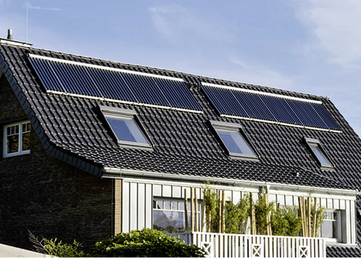 
Röhrenkollektoren wie Aurotherm-Exclusiv können die bessere Wahl für alle sein, die die Sonnenenergie mit der technisch bestmöglichen Effizienz nutzen wollen.
