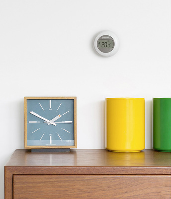 
Spezielle Thermostate, wie das runde „Single Zone“ mit einer Digitalanzeige, ermöglichen eine unauffällige, optisch ansprechende Raumtemperaturerfassung.
