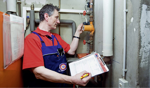 
Vor dem Austausch sollte eine Leistungsbestimmung der Umwälzpumpe erfolgen. Nicht zuletzt, um die Betriebskosten besser schätzen zu können.



