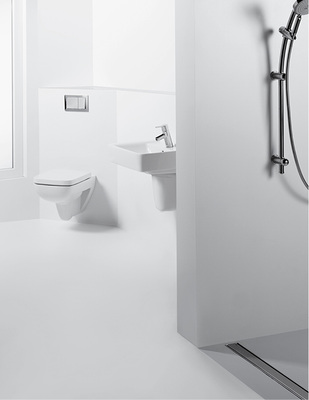 
Hier dient die Vorwand als Duschabtrennung und das WC findet seinen Platz in der Ecke.
