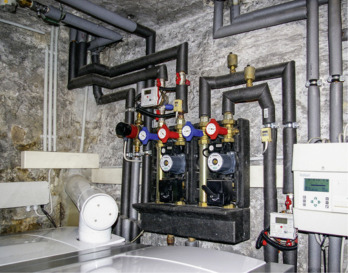 



Bei einem Kesseltausch empfiehlt sich eine Analyse der Wärmeverteilung und -übergabe, sobald mehr als ein Heizkreis anliegt. 
