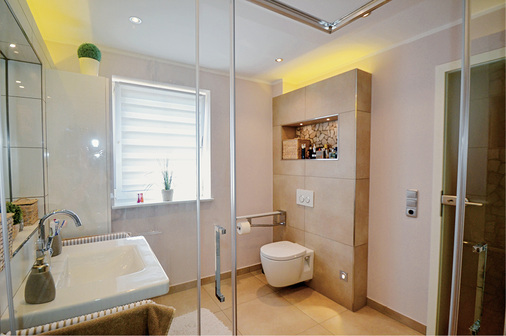 

Erst auf den zweiten Blick wird ersichtlich, dass es sich um eine Gestaltung mit barrierefreiem Ansatz handelt.

