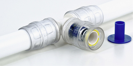 



Multitubo-System-Steckfittinge von DW Verbundrohr bieten beste Übersicht über die korrekte Einstecktiefe des Rohres im Fitting durch die transparente Hülse.
