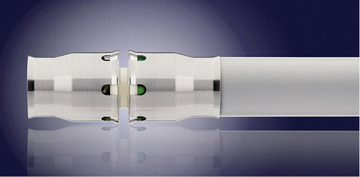 



Besonderes Merkmal des Steckfittings Alpex plus der Fränkischen ist sein Signalring. Färbt sich das Sichtfenster des Fittings nach dem Einstecken grün, ist eine sichere Verbindung der Rohre garantiert.
