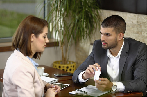 



Persönliche Beziehungen zu Mitarbeitern verschärfen das Problem.
