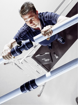 



Unter dem Namen Logo gibt es ein schnelles Steckverbindersystem von Tece für Verbundrohre. 
