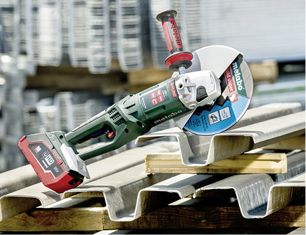 



Teures Werkzeug auf der Baustelle vergessen? Ein RFID-Chip am Gerät sorgt dafür, dass das nicht mehr passiert.
