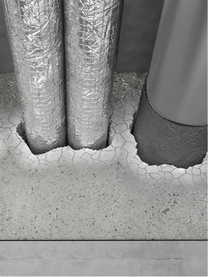 



Vergossener Schacht mit mangelhaftem Verschluss der feuerwiderstandsfähigen Decke.
