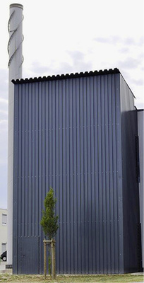 



Wetterfest eingehaustes Pelletlager im Außenbereich. 
