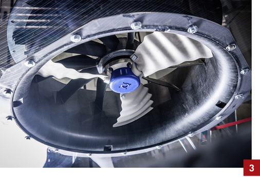 



Eintrittsseite in den GreenHP-Ventilator mit der bionischen Ausgestaltung der Ventilatorschaufeln (Herstellung durch Ziehl-Abegg).
