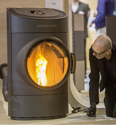 
Nicht nur hübsch anzusehen. Kaminöfen und die richtige Luftzufuhr beschäftigten die Besucher. 
