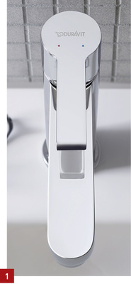 
1 Duravit: Der Hersteller hat sein Portfolio erweitert und drei neue Armaturenserien vorgestellt.
