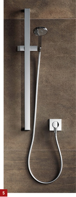 
5 Keuco: Bei Ixmo-Solo ist kein weiteres wasserführendes Element für eine komplette Duschlösung notwendig.
