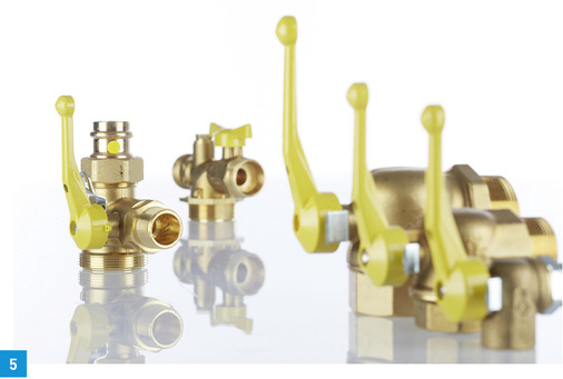 
5 Die Montage von Gaszählern mithilfe kompakter Seppelfricke-Montagesets stellt die korrekte Anbringung des Messgerätes sicher.
