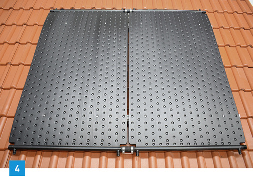 
4 Roth: Die HelioPool-Montageschienen für den Schwimmbadabsorber HelioPool von Roth ermöglichen neue Installationsanwendungen.
