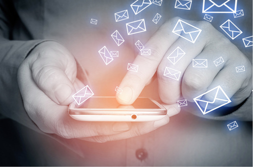 



Moderne Geschäftskommunikation geht (auch) via E-Mail oder Smartphone.
