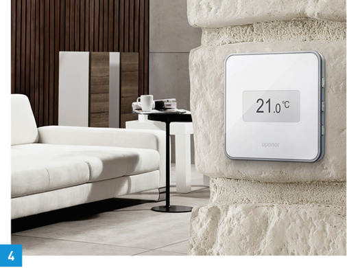 
Das flache Raumthermostat Smatrix Style von Uponor überwacht laufend die operative Temperatur.
