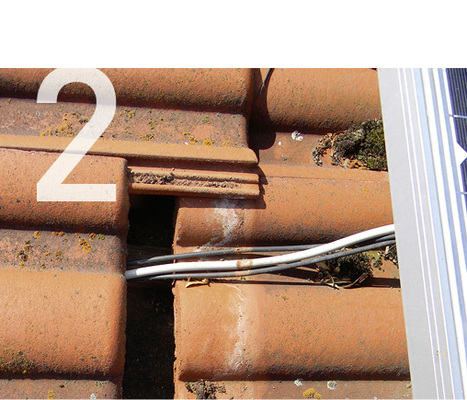 
Fehler 2: Dachdurchführung ohne Schutz oder Bearbeitung der Ziegel.



