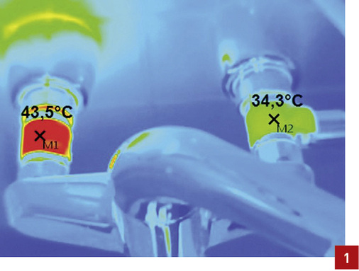 



Unterschätztes Risiko: Durch die dauerhaft über die PWH-Zirkulation durchströmte Wandscheibe erwärmt sich die Entnahmearmatur, es kommt im Kaltwasserbereich zu hygienekritischen Temperaturen.
