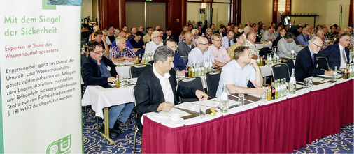 <p>
Zur Mitgliederversammlung der Überwachungsgemeinschaft kamen am 13. Juni 2017 etwa 100 Teilnehmer nach Hannover.
</p>

<p>
</p> - © ZVSHK

