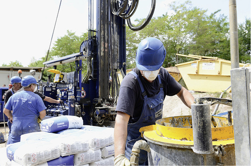 



Erdwärmepumpen sind teuer in der Ausführung und sie setzen außerdem entsprechende Genehmigungen voraus.
