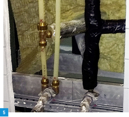 
5 Hygienisch kritisch ist der Wärmeübertrag zwischen Warm- und Kaltwasserinstallation, etwa durch direkten Anschluss der heißen Zirkulationsleitung an Entnahmearmaturen.
