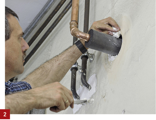 
Durch korrekt geplante und sauber ausgeführte Rohrabschottungssysteme wird im Falle eines Brandes die Weiterleitung in benachbarte Räume verhindert.
