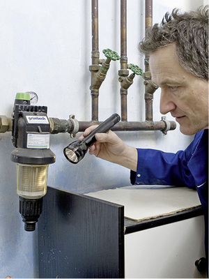 
Mängelfeststellung durch Ortsbegehung.



