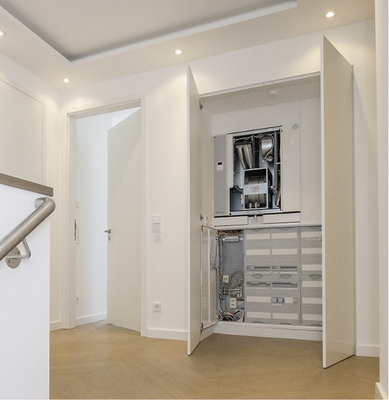 
Die Ansprüche an das Raumklima in Wohngebäuden steigen. Die Regelungstechnik ist daher künftig als Qualitätsmerkmal mindestens so entscheidend wie das Lüftungsgerät selbst – insbesondere bei fortschreitender Gebäudeautomation.



