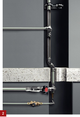 
Durch das flexible PB-Rohr stellen für die Inlinerzirkulation sogar Versprünge im Steigstrang kein Problem dar.



