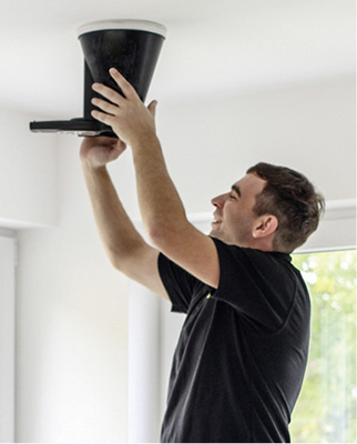 
Wichtiger und früher oft vernachlässigter Bestandteil der Inbetriebnahme von KWL-Anlagen ist die richtige Einstellung der entsprechenden vorab berechneten Luftmengen in den einzelnen Räumen.



