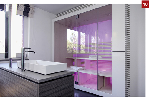 
Die Inipi-Sauna sorgt mit abgespeicherten Licht- und Musik-Szenarien für Entspannung.



