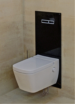 
Das Dusch-WC bewirkt Wohlbefinden. Die Komfortbedienung ist unsichtbar.



