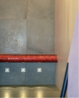 
Der Sitz mit der Unterbeleuchtung wirkt leicht und elegant, er „schwebt“.



