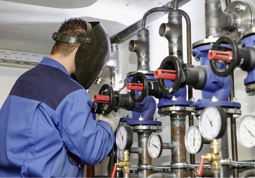 

Schon immer setzt Gebr. Becker auf eine fundierte Ausbildung und Weiterbildung. Im Anbau des Firmengebäudes entsteht „Heinrichs Werkstatt“ mit viel Platz zum Lernen.





