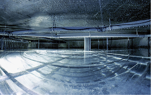 
Im Eisspeicher wurden 5,7 km Rohrleitungen verlegt.



