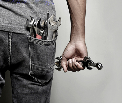 
Das Handwerk sieht sich mit einem erheblichen Fachkräftemangel und Nachfolgeproblem konfrontiert.



