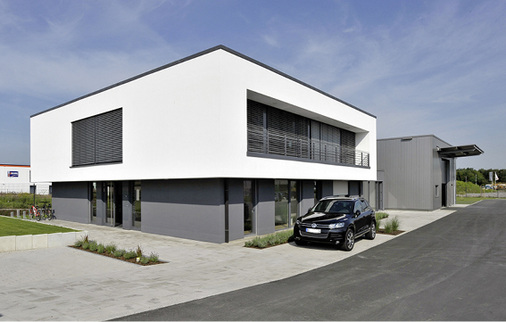 
Die Ansprüche an den Klimakomfort und einen niedrigen Energieverbrauch in kleinen Büro- und Gewerbeimmobilien sind gestiegen.



