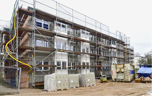 
Die Seniorenwohnanlage der Wilhelm Carstens Gedächtnis-Stiftung im Hamburger Stadtteil Wilhelmsburg wurde umfassend modernisiert. Das einheitszentrale Lüftungssystem PluggPlan von Pluggit kommt in 97 Wohneinheiten zum Einsatz. 



