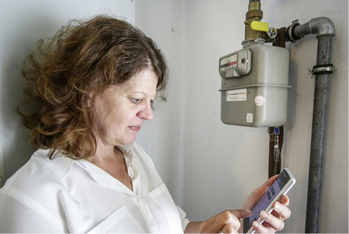 



Zum Standard-Monitoring von Solarthermie durch die Hausbesitzer gehört das regelmäßige Ablesen von Zählerständen – auch beim Hauptheizsystem.
